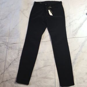 JBRAND BLACK VELVET STRETCH Skinny Jeans. NWT